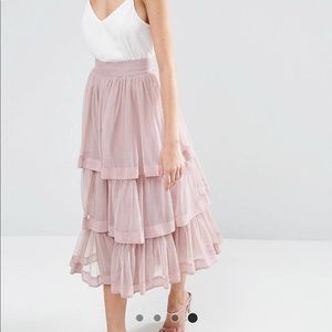 Blush Tiered tool skirt